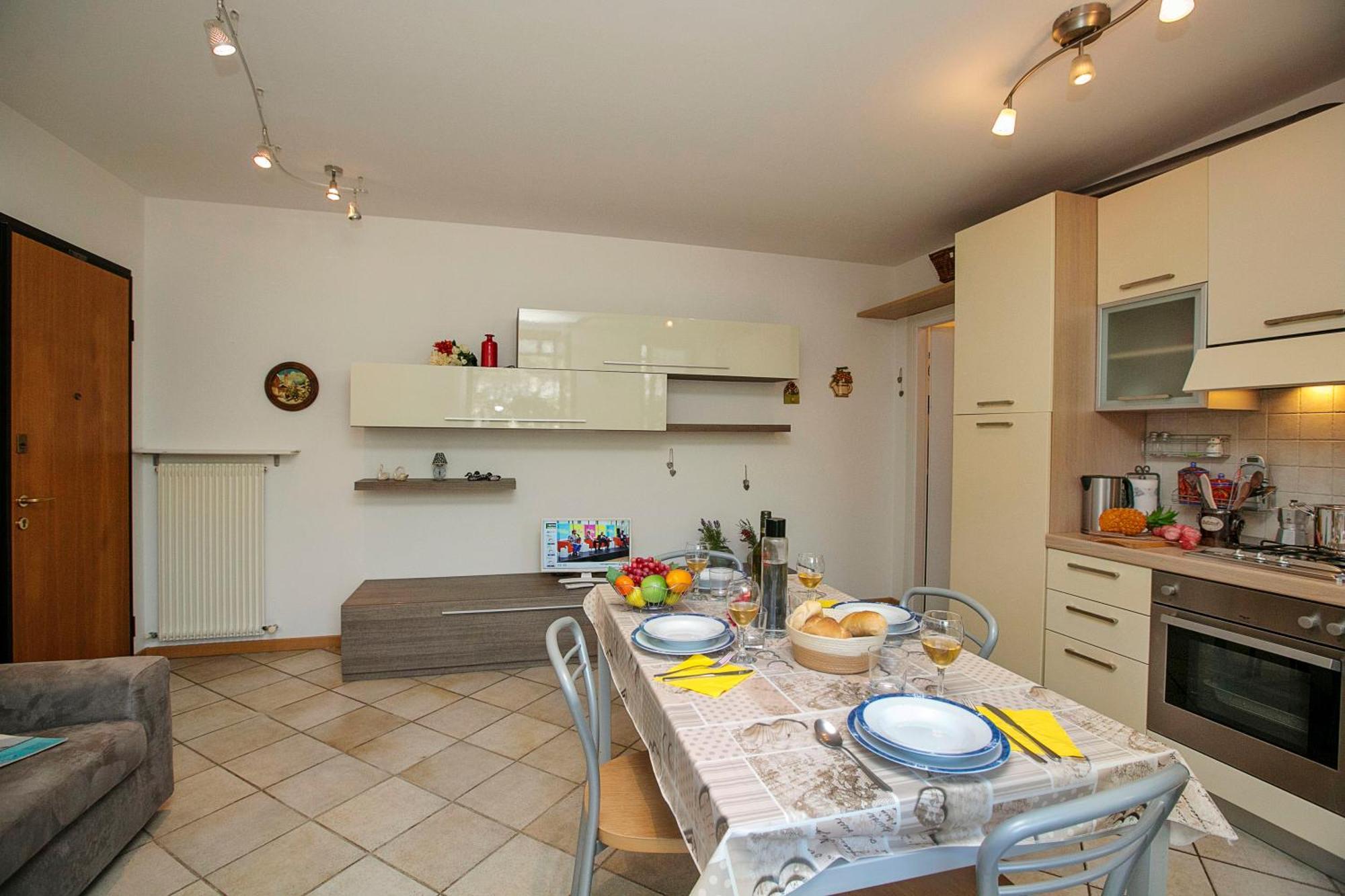 Appartamento Lara - Happy Rentals Riva del Garda Exterior photo